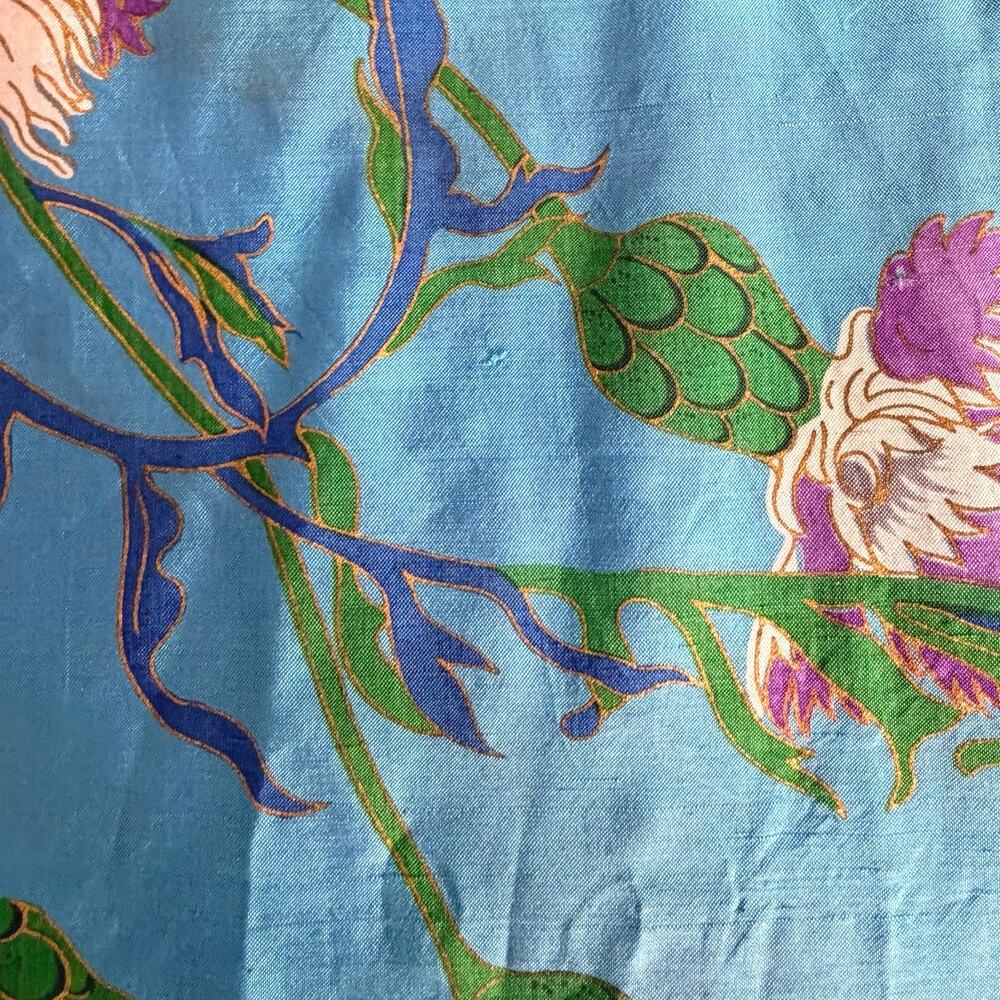 Vintage 100% Thai silk blue floral scarf made in Thailand 35.5”x34” - Picture 7 of 10
